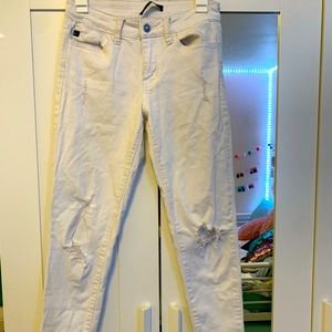 white ripped skinny jeans